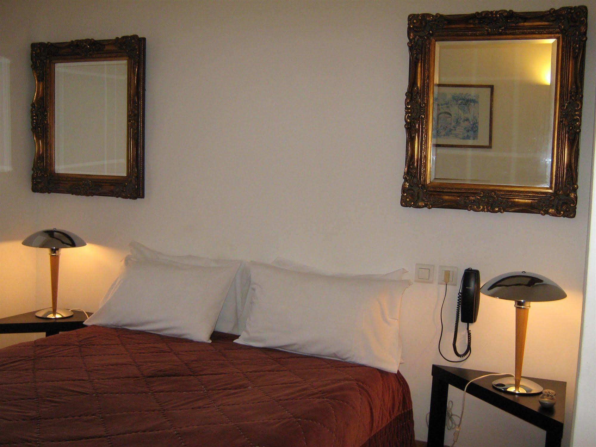 La Fontaine Hotel Vidauban Exterior photo